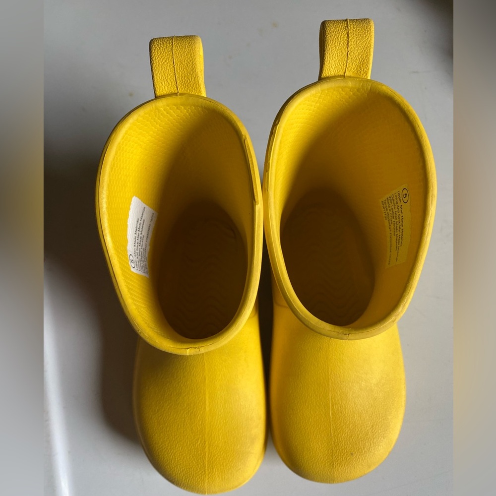 Cat & Jack Bright Yellow Kids Rain Boots toddler size 5 - Picture 6 of 6
